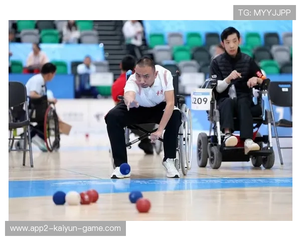 硬地滚球：脑瘫选手的精准抛球，硬地滚球是什么